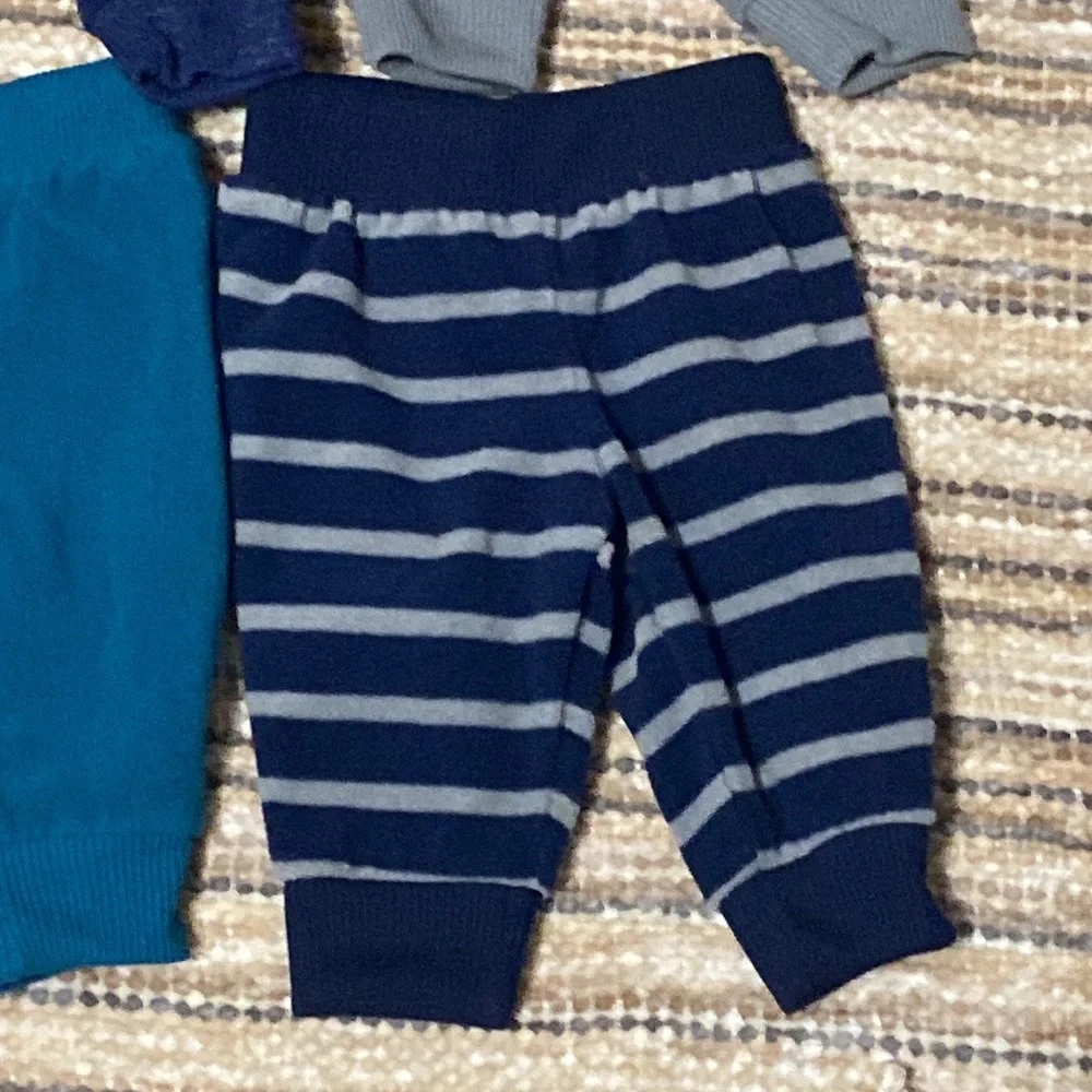 Simple Joys by Carter’s, Baby Boys Bundle. 4 fleece pull on pants. Size 0…